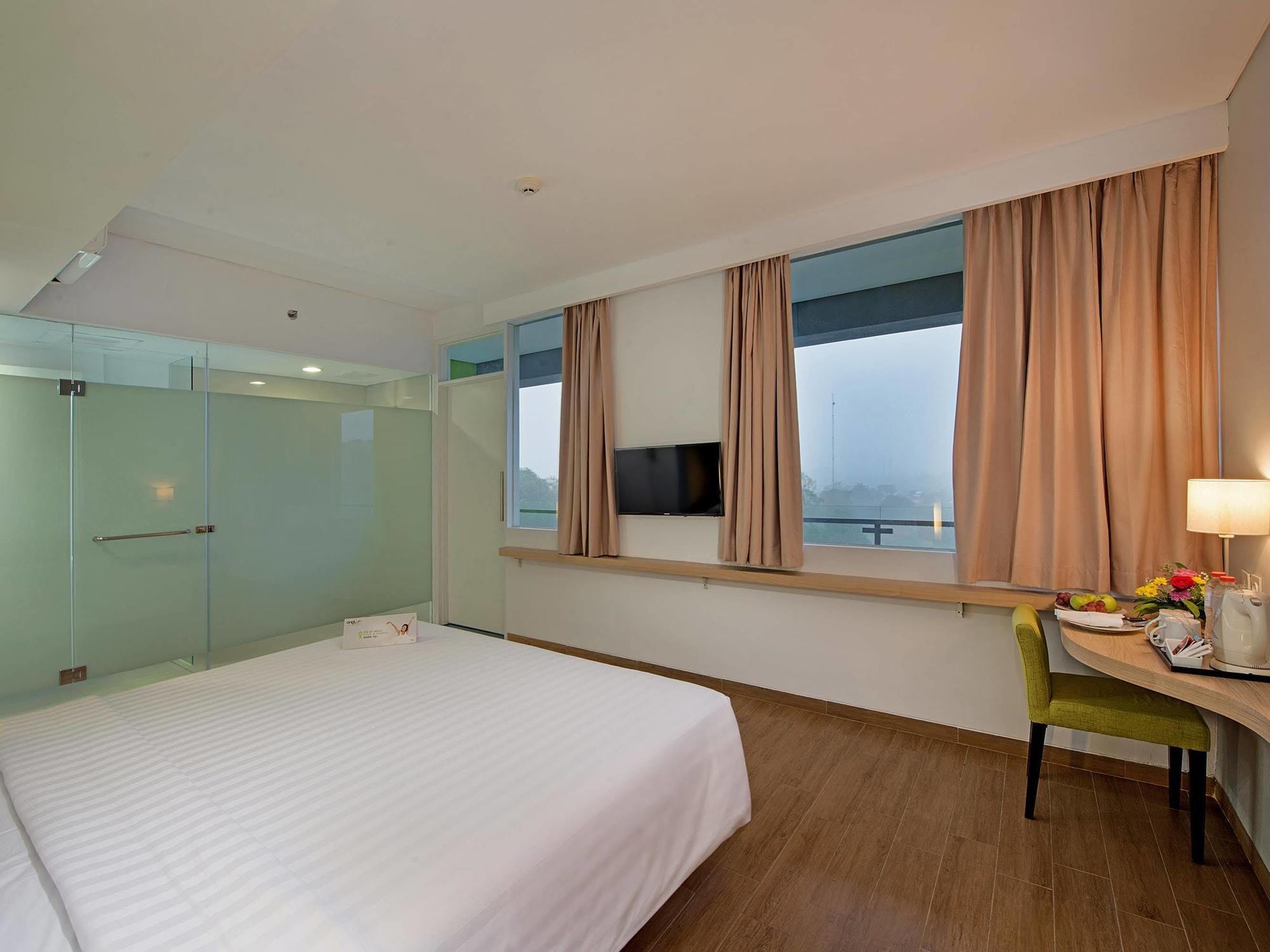 Whiz Prime Hotel Pajajaran Μπογκόρ Εξωτερικό φωτογραφία
