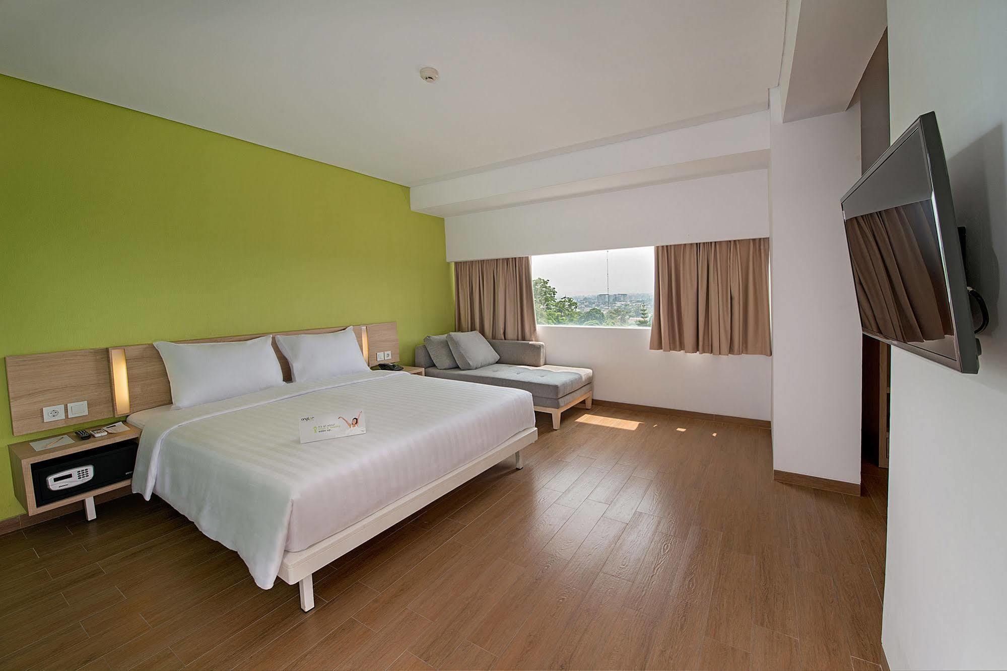 Whiz Prime Hotel Pajajaran Μπογκόρ Εξωτερικό φωτογραφία