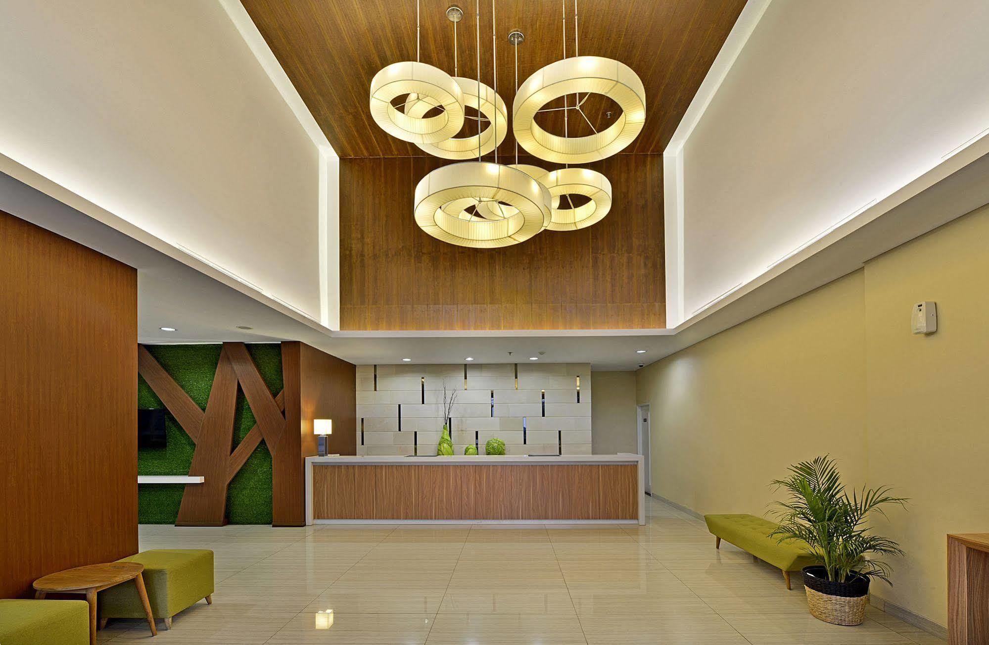 Whiz Prime Hotel Pajajaran Μπογκόρ Εξωτερικό φωτογραφία