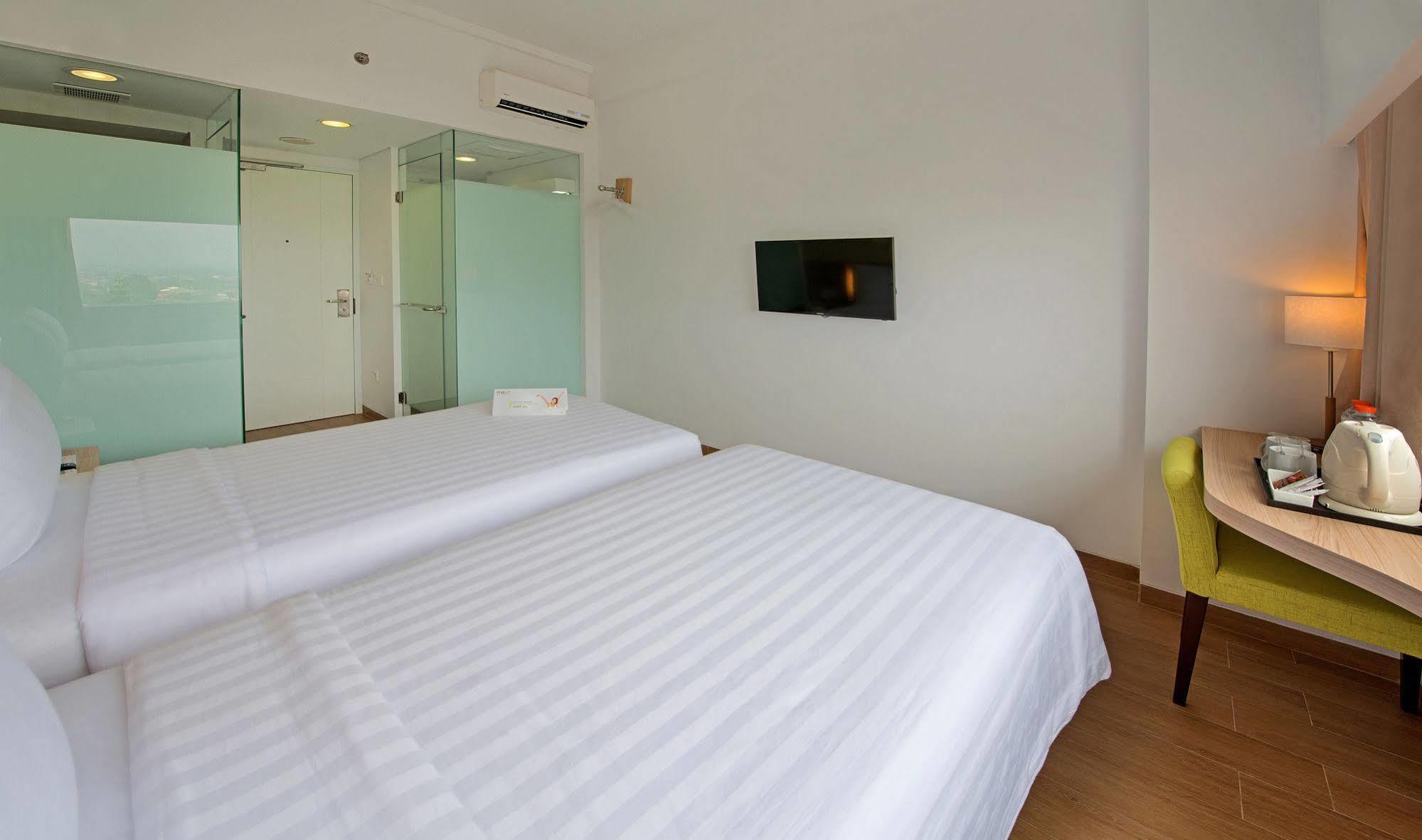 Whiz Prime Hotel Pajajaran Μπογκόρ Εξωτερικό φωτογραφία