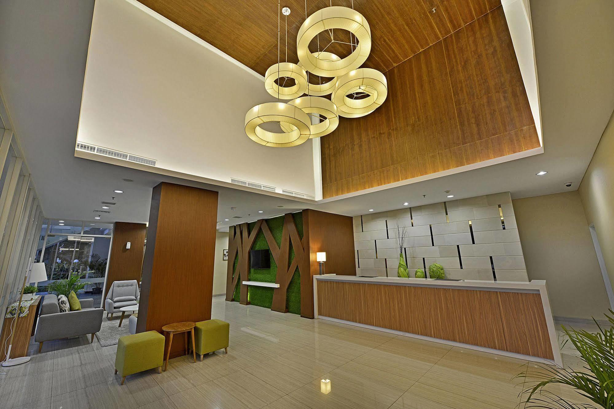 Whiz Prime Hotel Pajajaran Μπογκόρ Εξωτερικό φωτογραφία